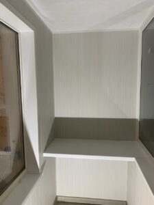 Теплое остекление лоджии Rehau