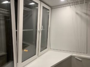 Остекление балкона с выносом