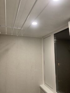 Остекление балкона с выносом